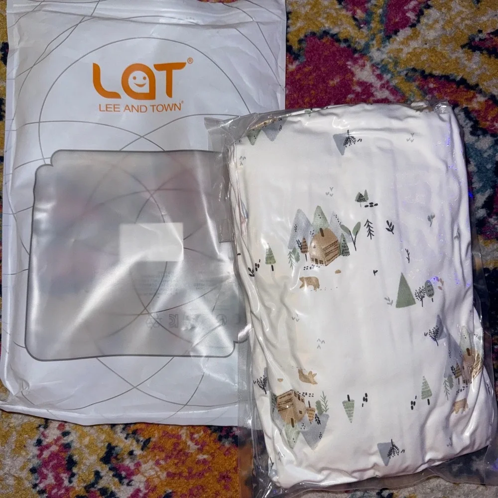 BUNDLE- 2 sets Baby‎ Wearable Blankets Cabin and Swan Design Two Way Zipper